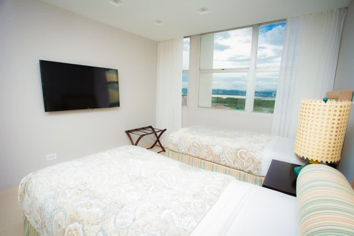 סן חואן 2Br Gem Ocean Front Building Isla Verde Beach מראה חיצוני תמונה