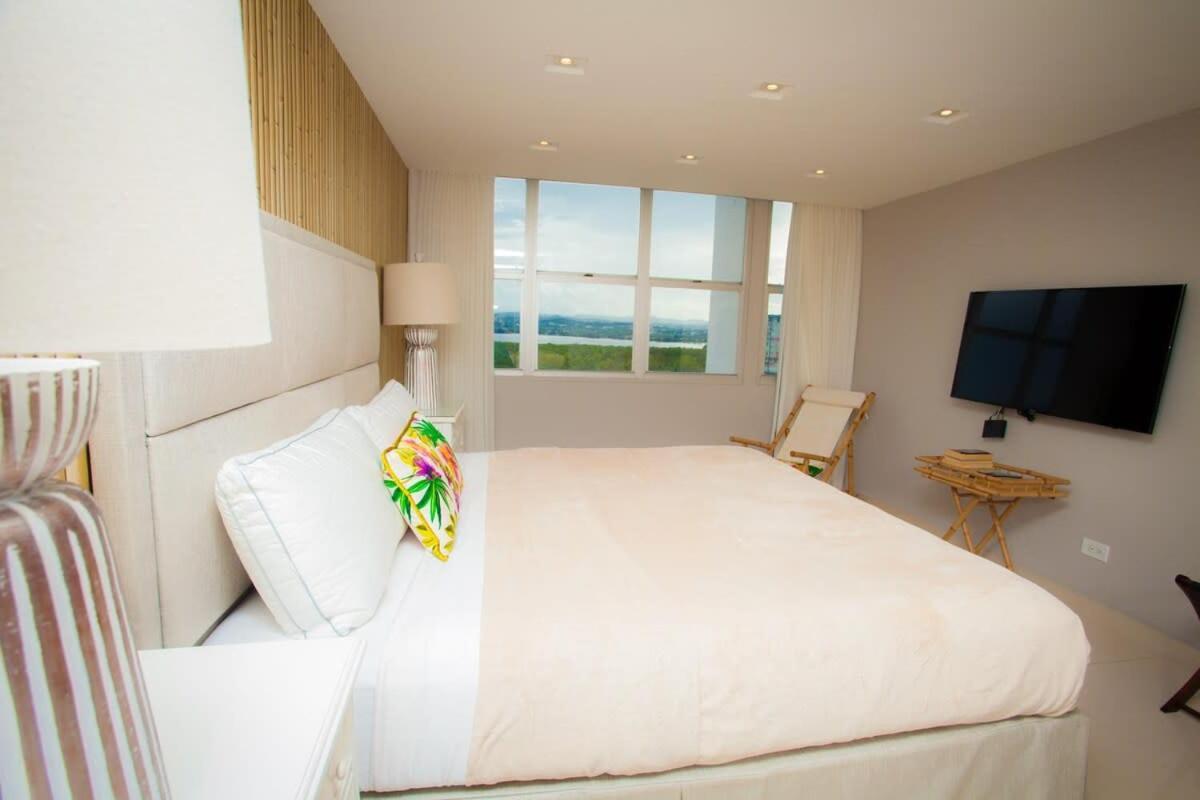 סן חואן 2Br Gem Ocean Front Building Isla Verde Beach מראה חיצוני תמונה